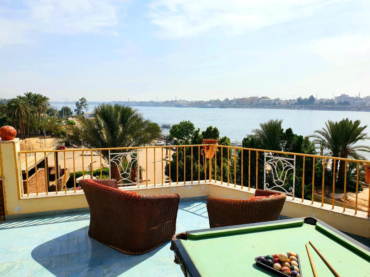 Spring Hotel Luxor Eksteriør billede