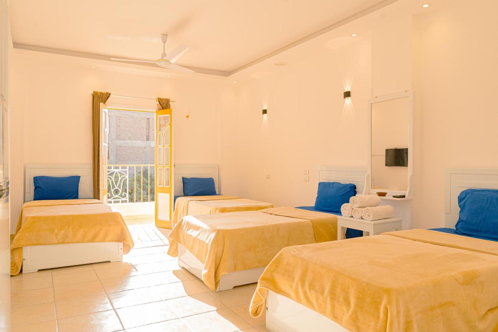 Spring Hotel Luxor Eksteriør billede